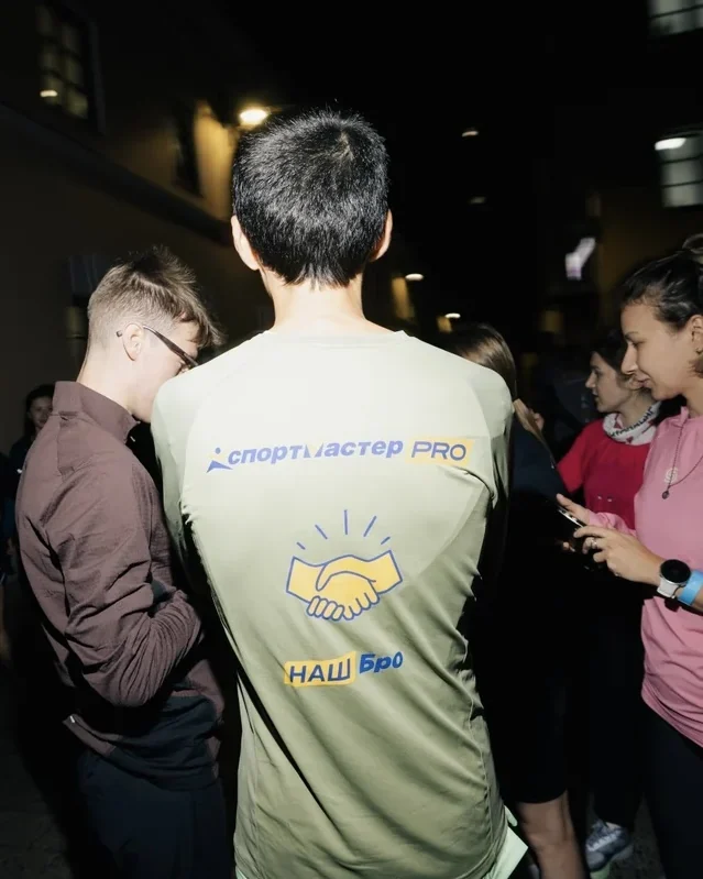 Long sleeve, back print